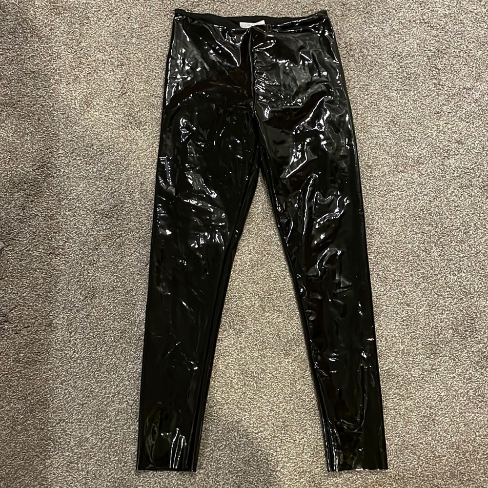Faux leather leggings size M